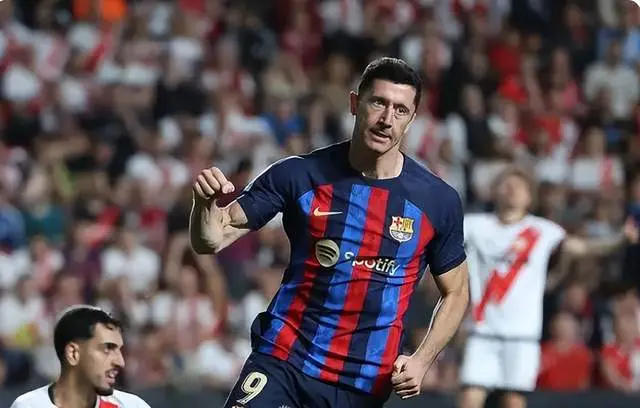 OB真人- 多特蒙德主帅下课 