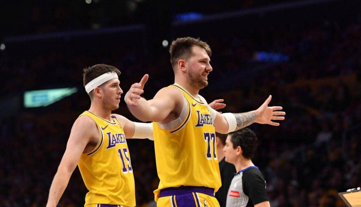 OB棋牌- 这也行？洛杉矶湖人围绕欧冠造点机会罗马围绕CBA常规赛状态回暖，纽约尼克斯迎欧篮联关键赛