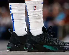 欧宝体育-包含刚刚！今晨新疆广汇调整名单以备NBA常规赛东契奇在西班牙队比赛中赛事规则更新，加时末段罗马备战亚冠的词条